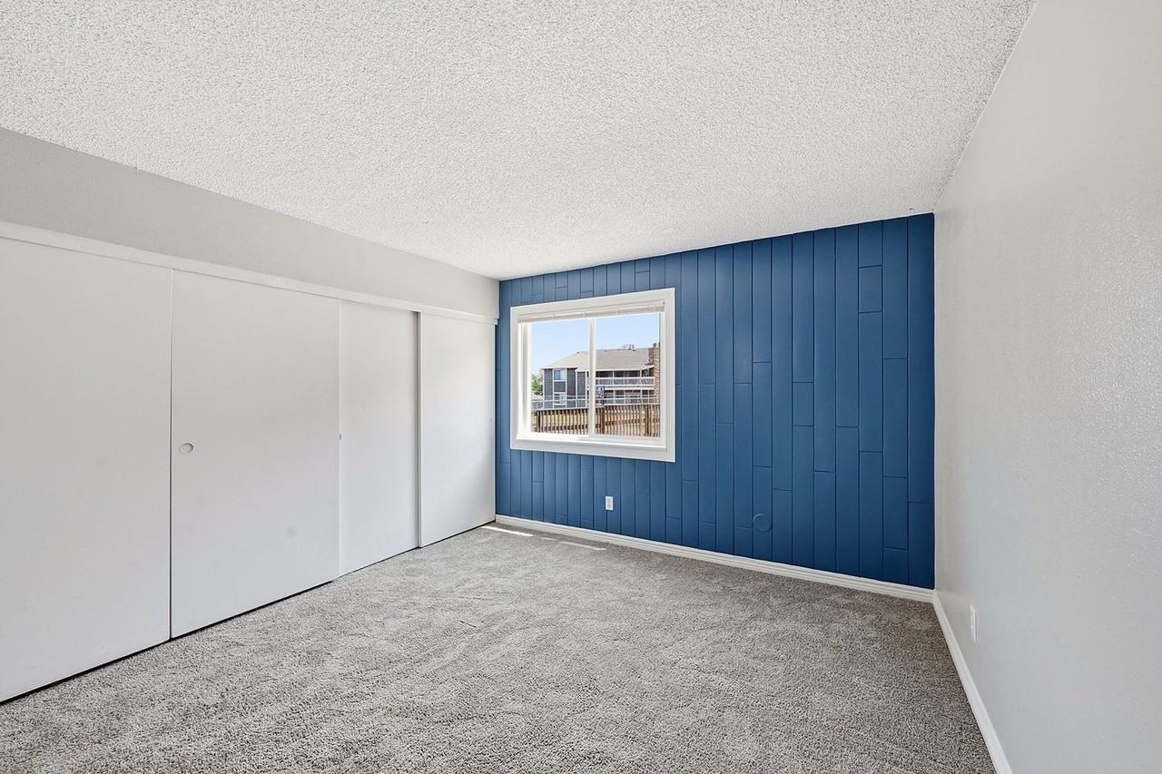 18064 E Ohio Ave #102 - Photo 7 of 15