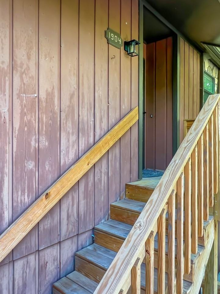 1904 Aspen Way - Photo 2 of 28