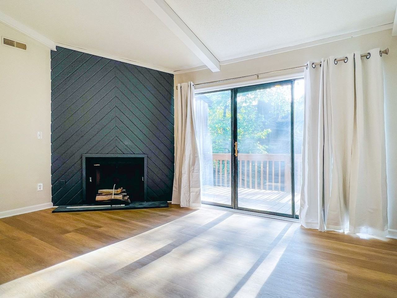 1904 Aspen Way - Photo 3 of 28