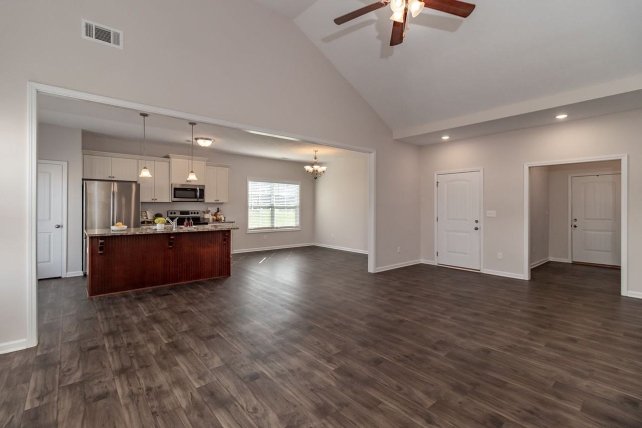 319 Koweta Way - Photo 3 of 21