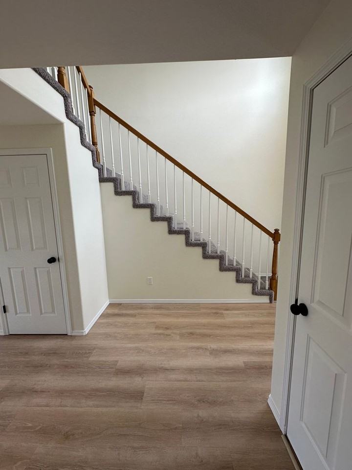 7602 Ne 52nd St - Photo 5 of 17