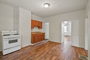 featured image of 555 Adams St
