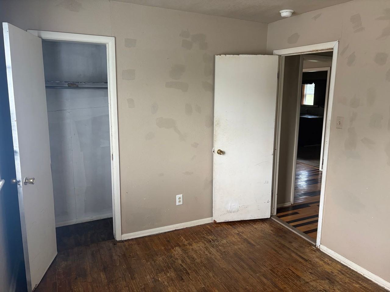 1005 S N St - Photo 6 of 14