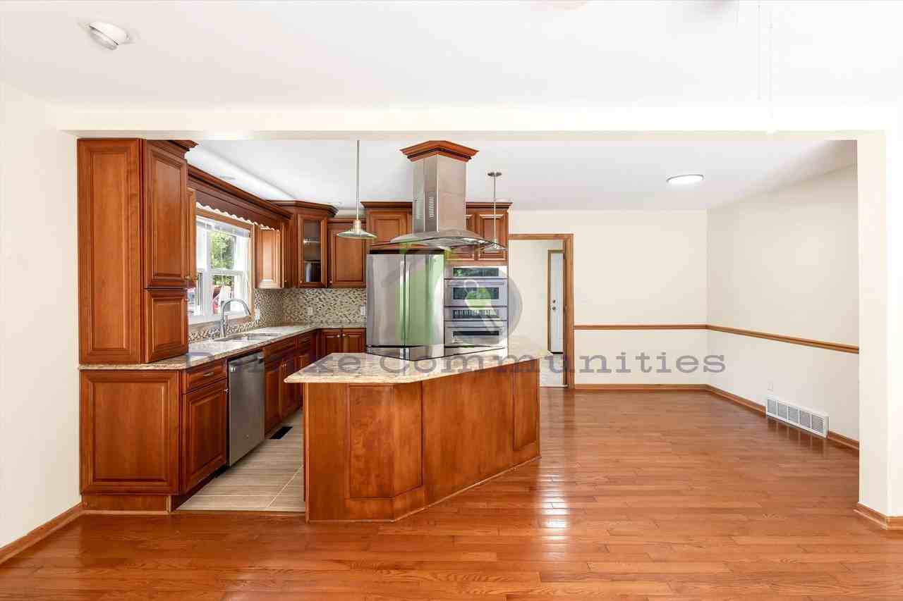 2660 Blackberry Ln Ne - Photo 7 of 48