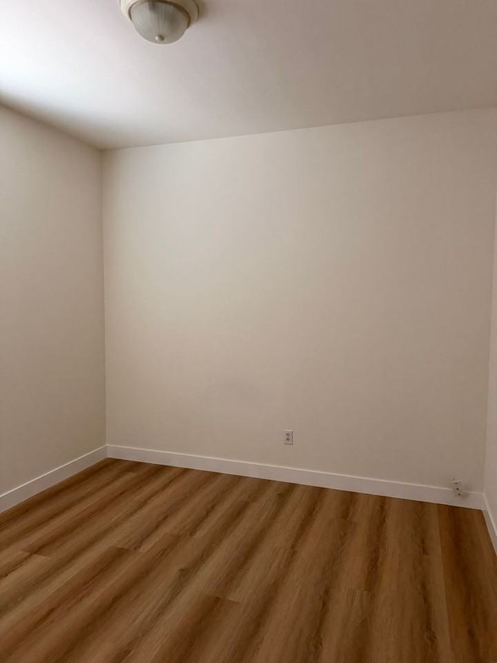 8313 Dandelion Dr - Photo 6 of 9