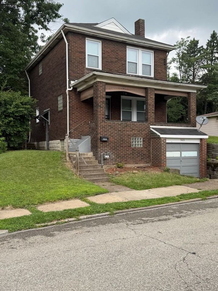 523 Ridge Ave - Photo 3 of 38