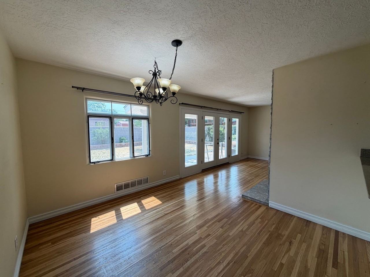 3124 Cardenas Dr Ne - Photo 5 of 20