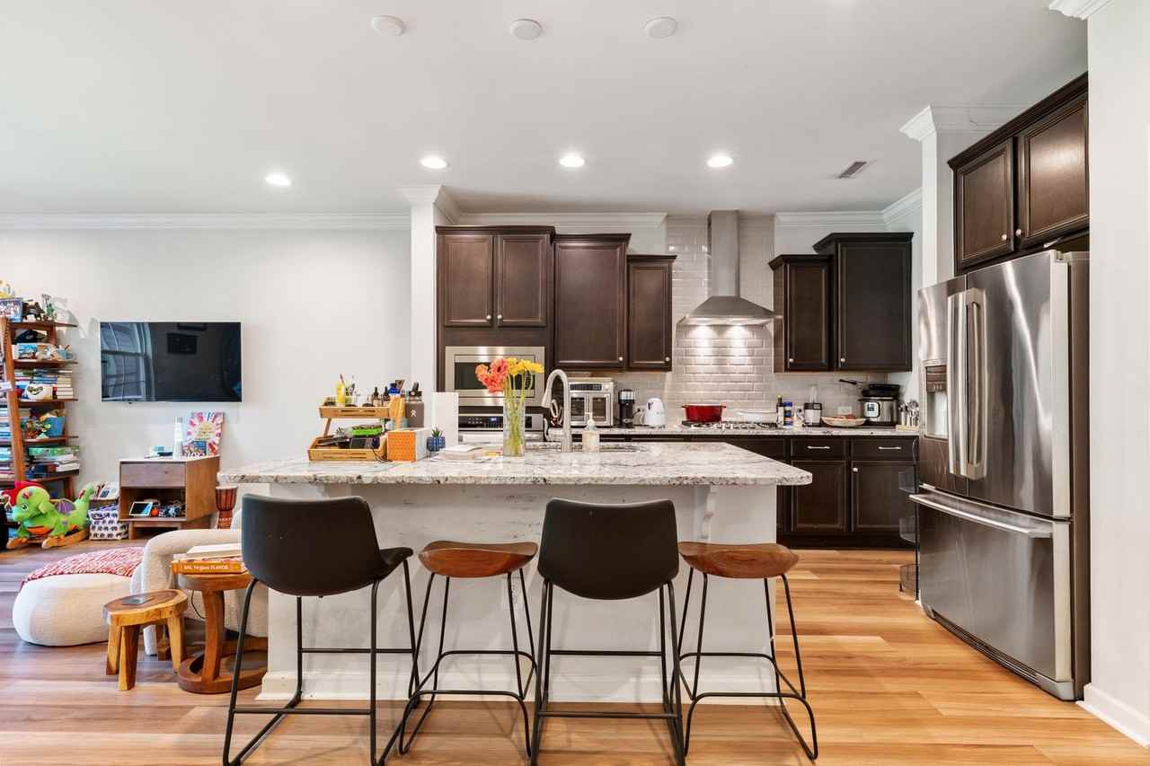 1302 Southpoint Trl - Photo 3 of 19