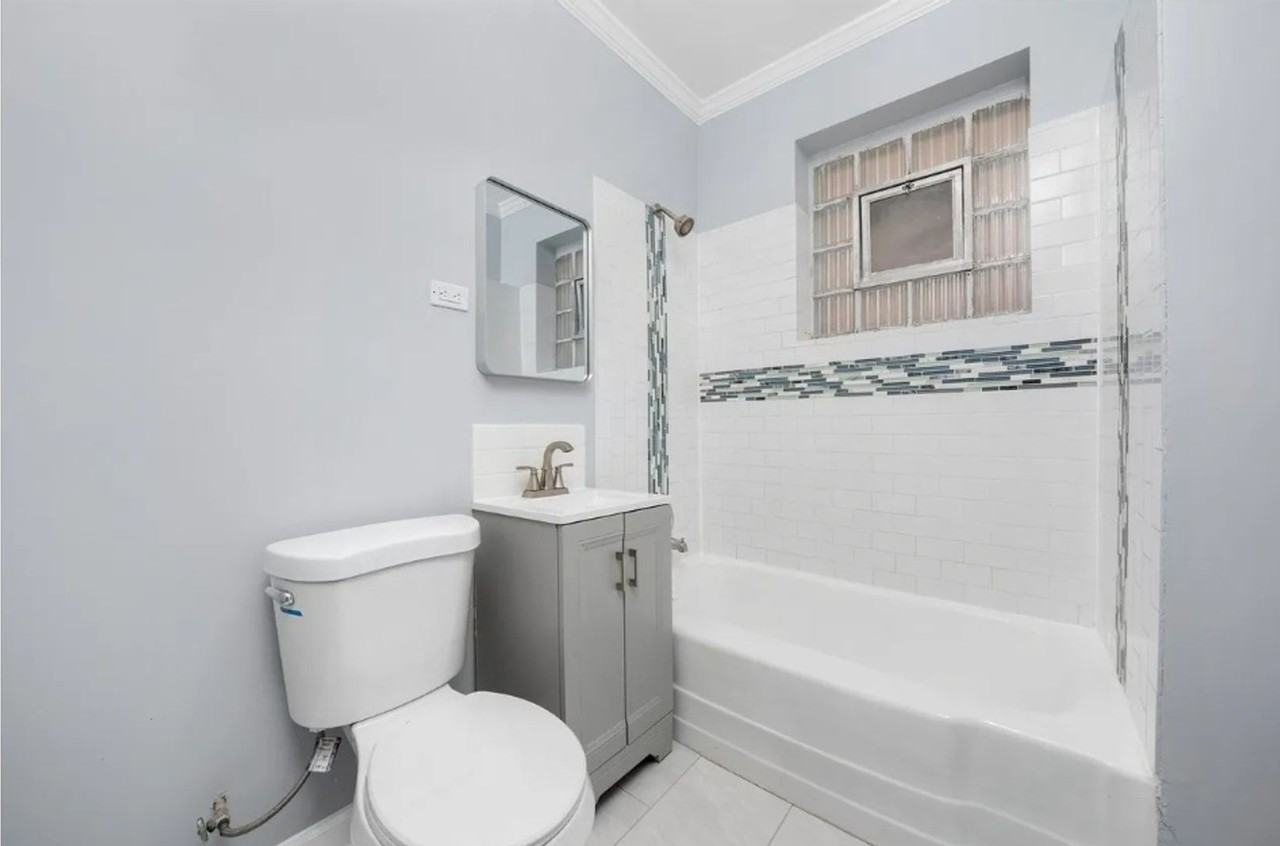 2411 S 56th Ct - Photo 5 of 26