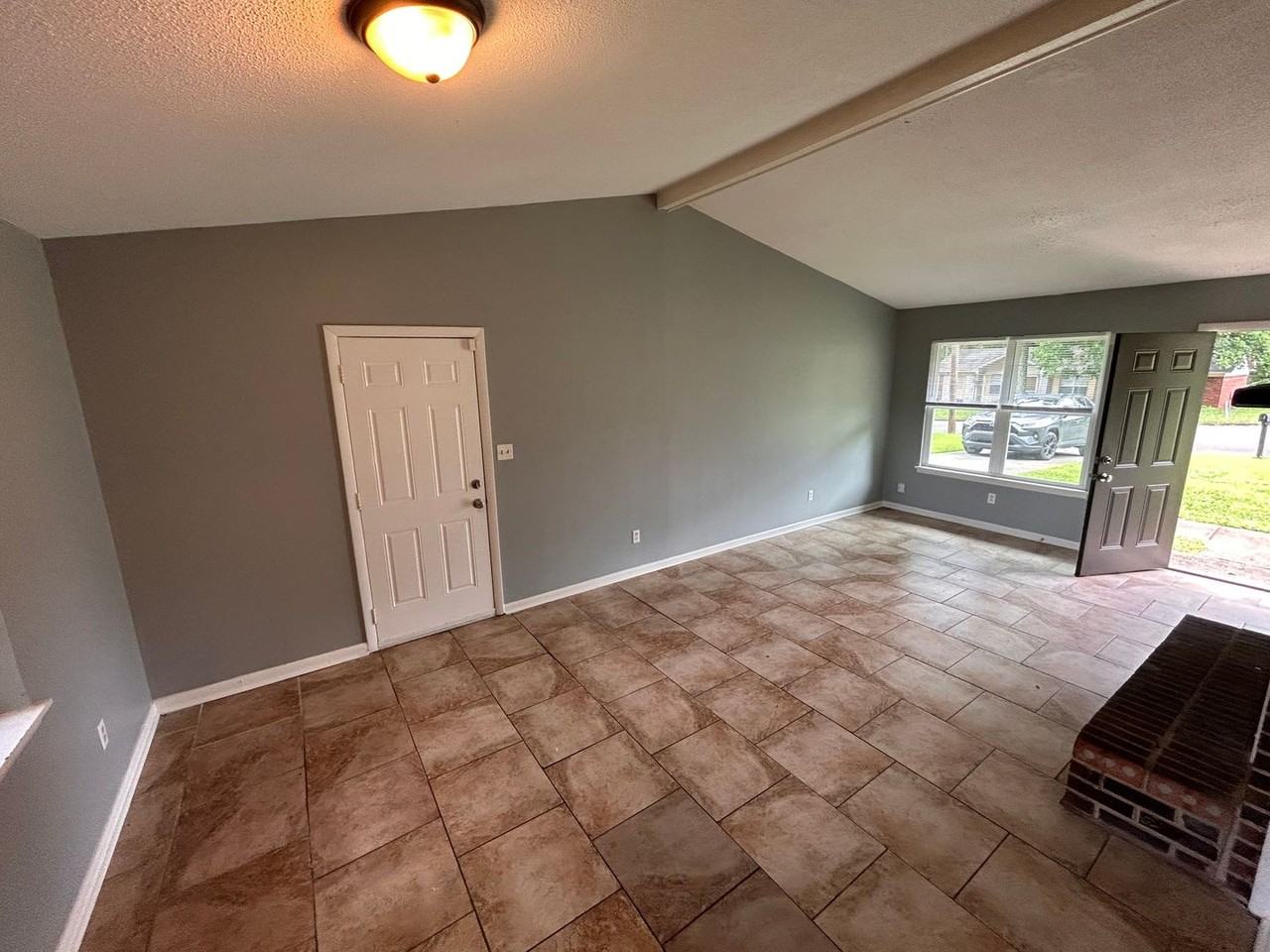 3127 Gayhart Dr Nw - Photo 4 of 9