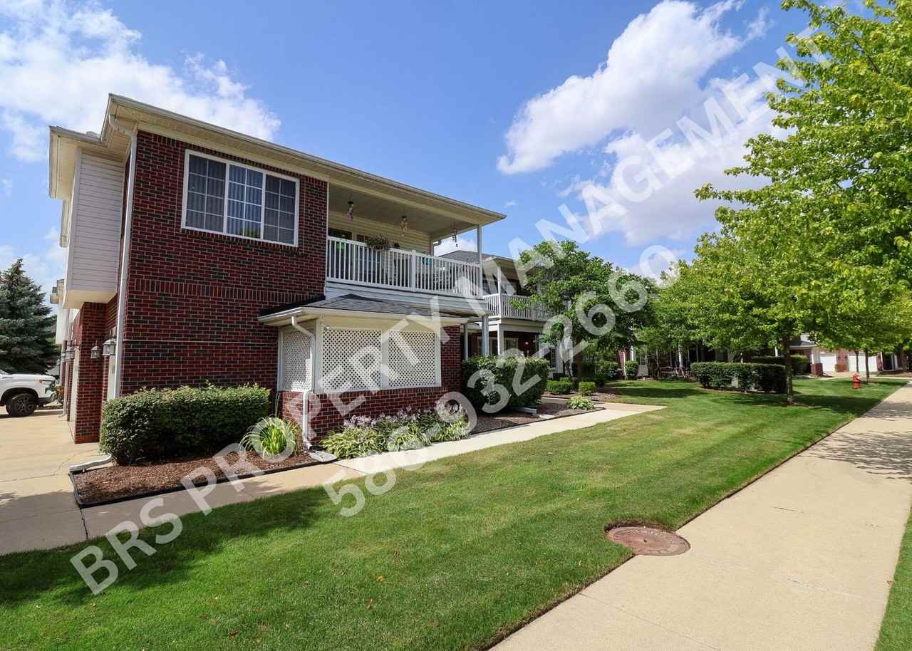 14389 Moravian Manor Cir - Photo 2 of 20