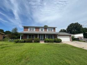 817 Mira Vista Dr Se - Photo 1 of 1