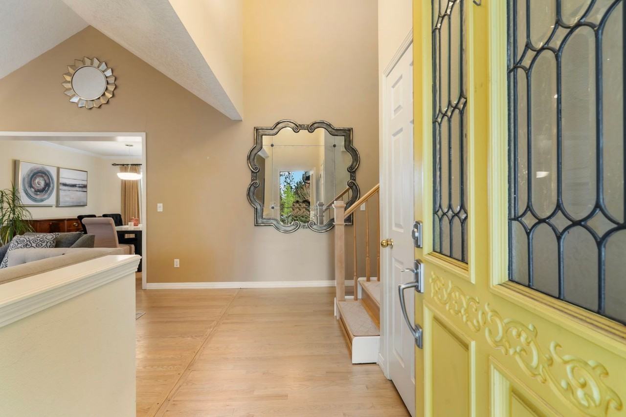 13278 Vermeer Dr - Photo 7 of 50