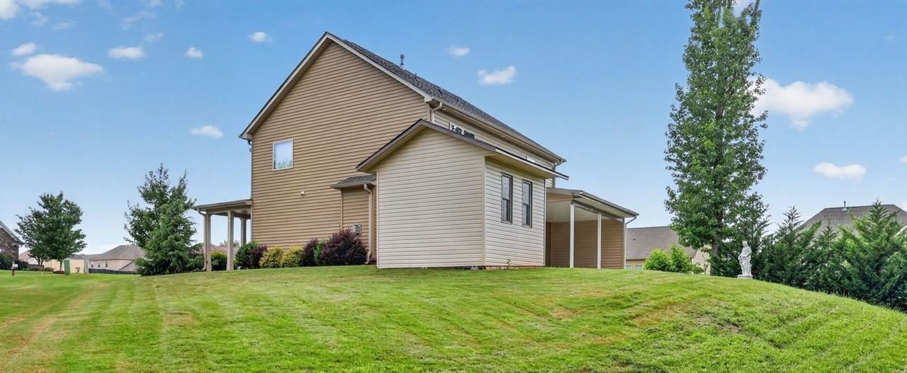 3 Donan Ct - Photo 4 of 36