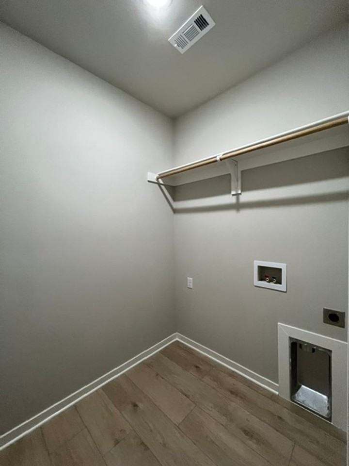 5910 Sw Chiefs Ave - Photo 6 of 14