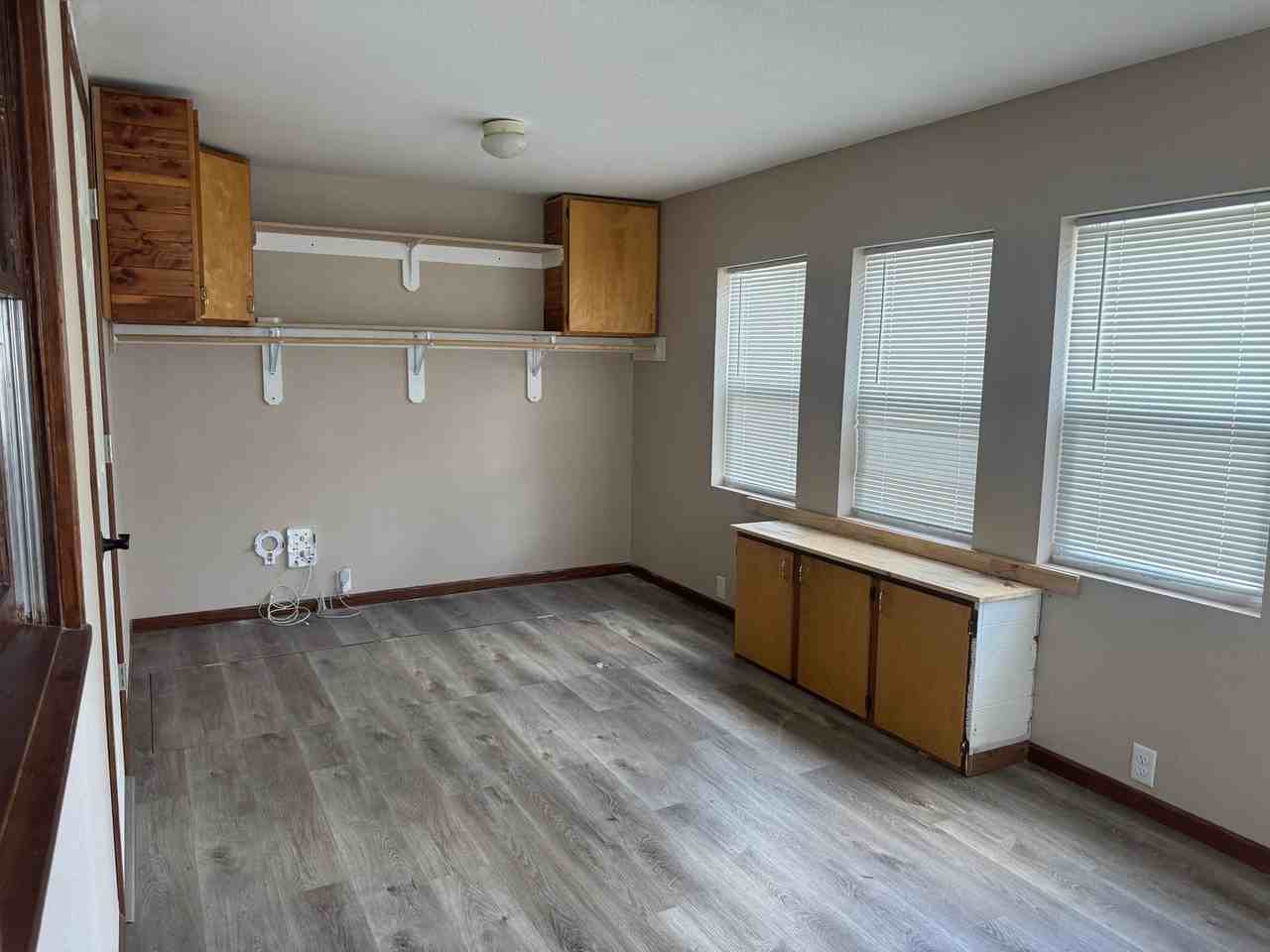 2707 Sacramento St - Photo 6 of 11