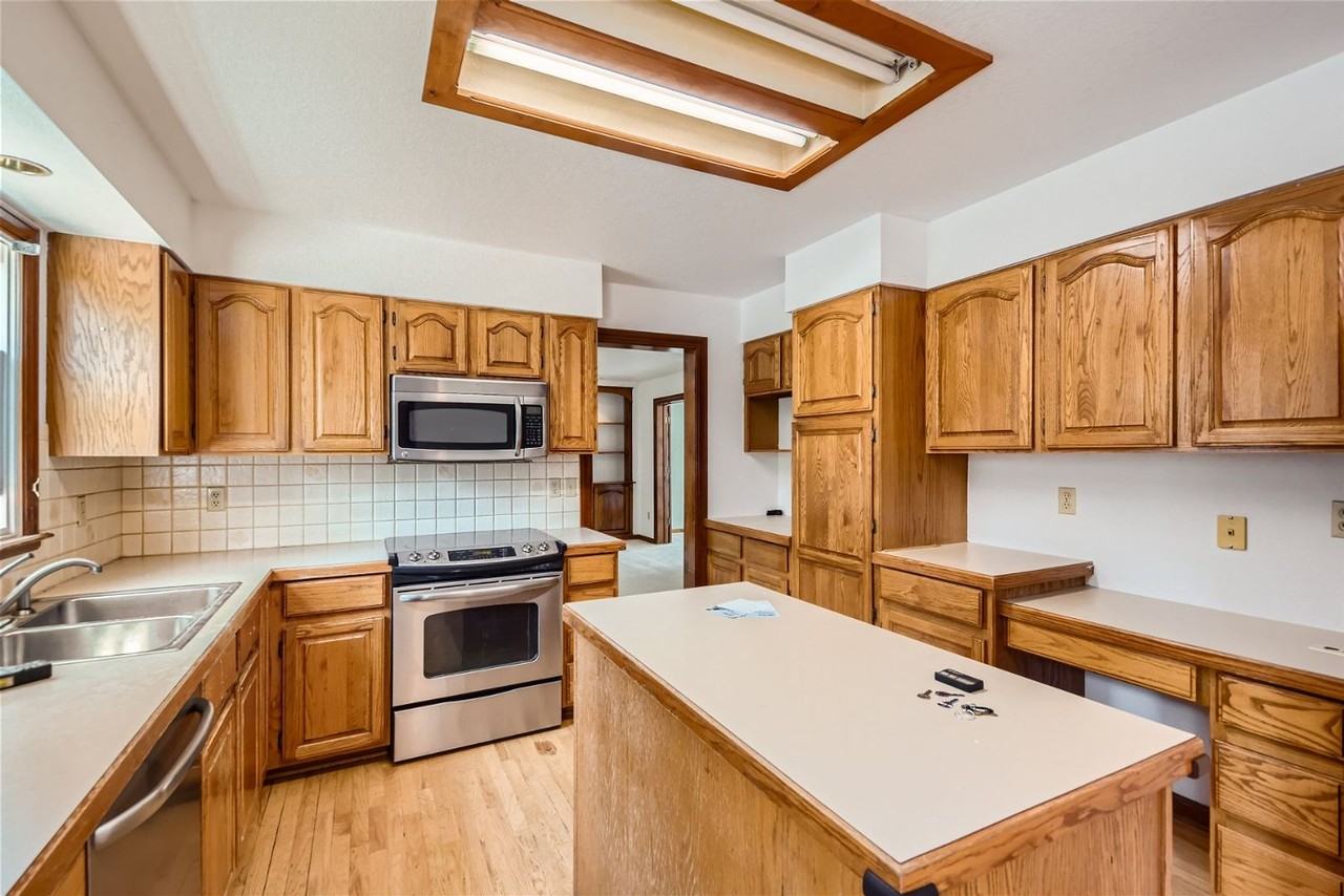 5218 Mcmurry Ave - Photo 5 of 29