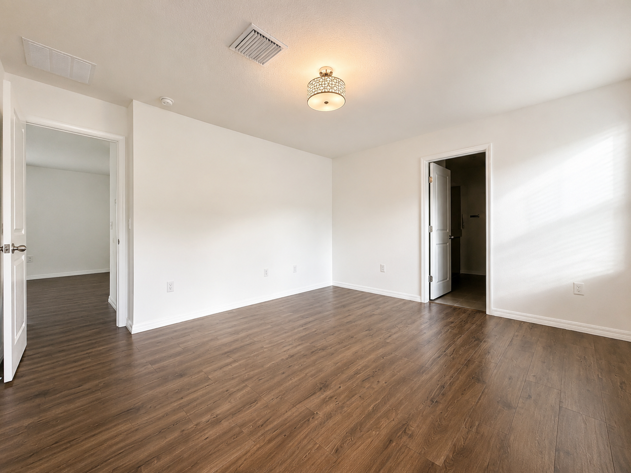 1016 Ashentree Dr - Photo 7 of 12
