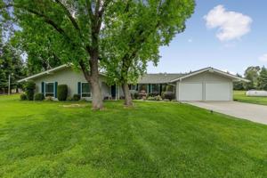 featured image of 10521 N Minnewawa Ave