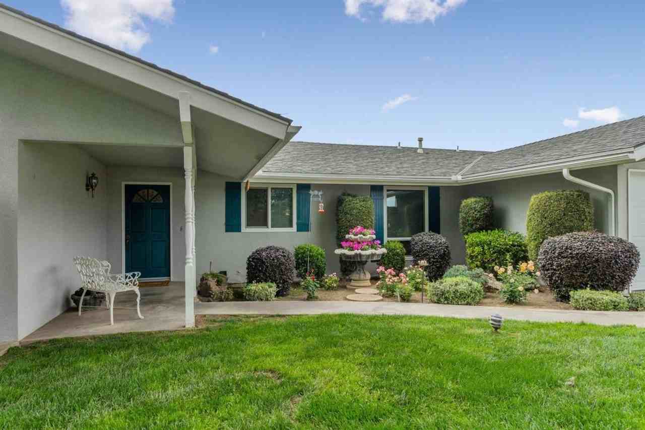 10521 N Minnewawa Ave - Photo 3 of 36