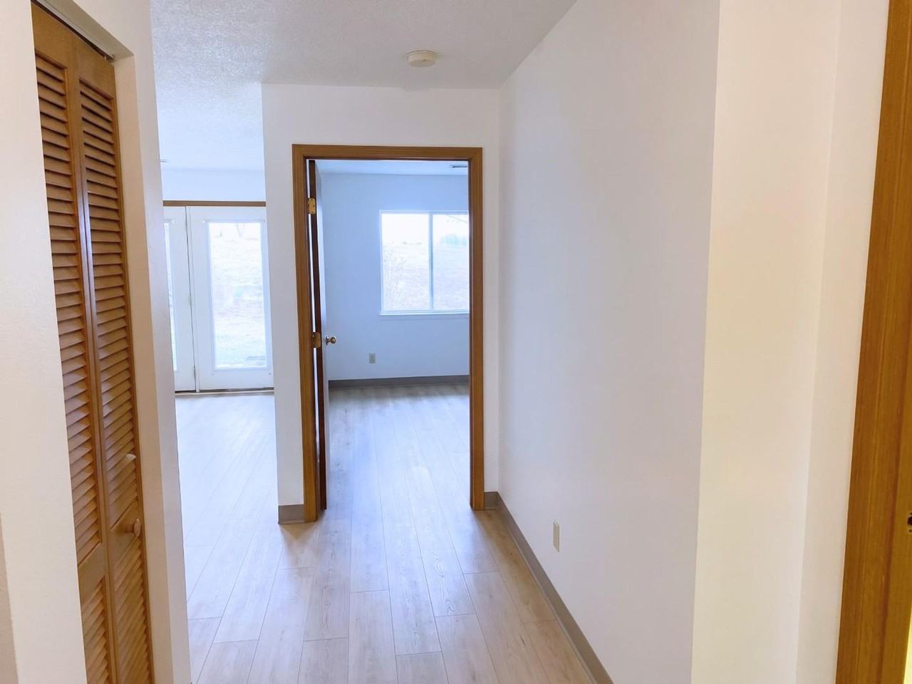Garrison Park: Upgraded Living in Urbana, OH - Photo 4 of 6