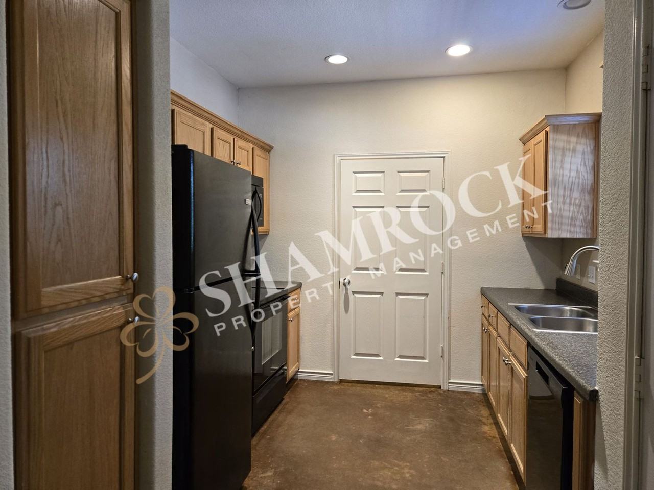 834 Chambers Creek Cir - Photo 4 of 16