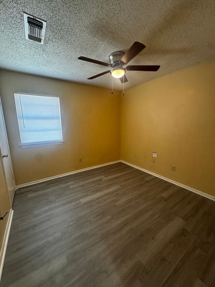 1919 S Woodland St - Photo 7 of 10