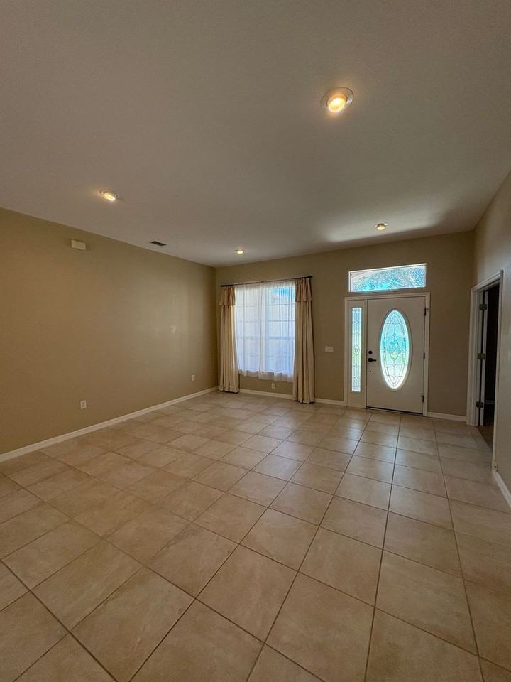 3185 Soft Breeze Cir - Photo 3 of 43