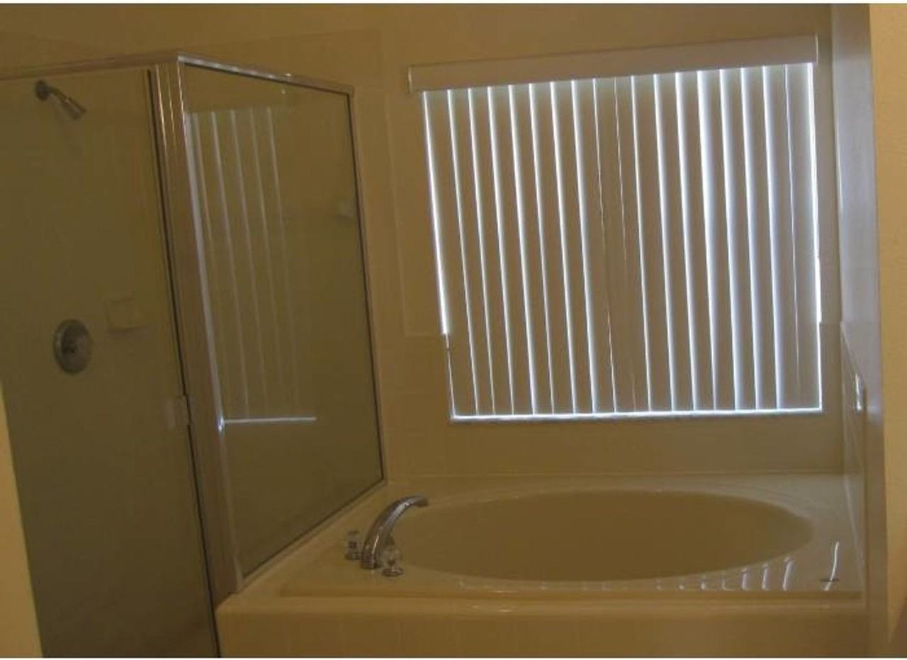 558 Brayton Ln - Photo 3 of 5