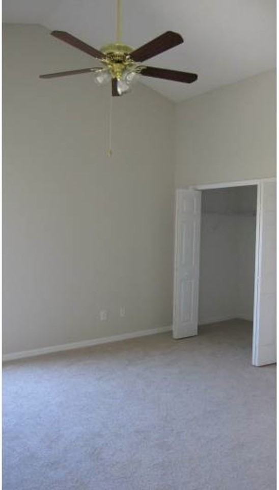 558 Brayton Ln - Photo 5 of 5