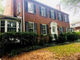 featured image of 1614 W 1st St