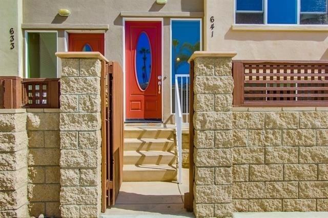 641 Chalcedony St - Photo 4 of 21