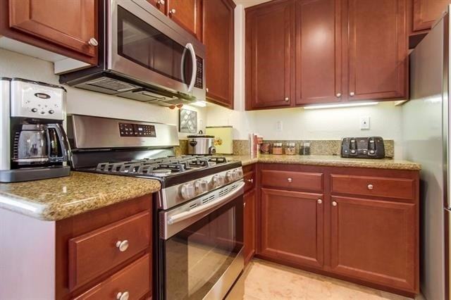 641 Chalcedony St - Photo 6 of 21