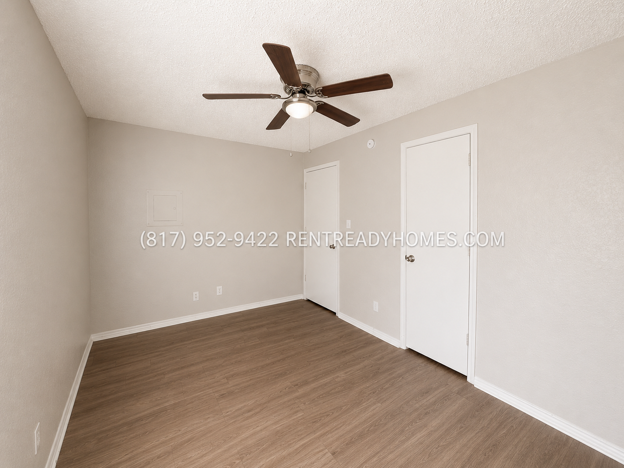 313 Forby Ave - Photo 4 of 8