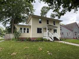 featured image of 403 Englewood Ct