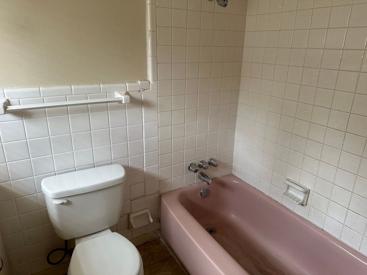 1022 Garden Park Dr - Photo 4 of 12