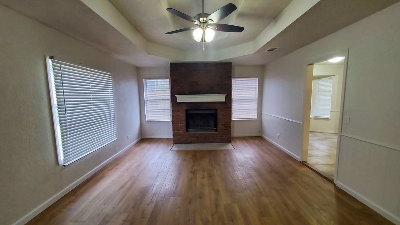 6216 Rutgers St - Photo 5 of 20