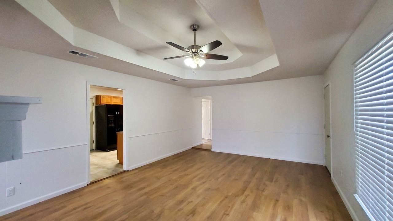 6216 Rutgers St - Photo 6 of 20