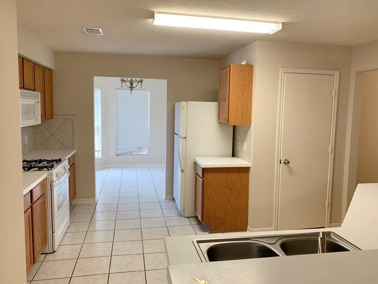 2747 Lofty Elm St - Photo 6 of 19