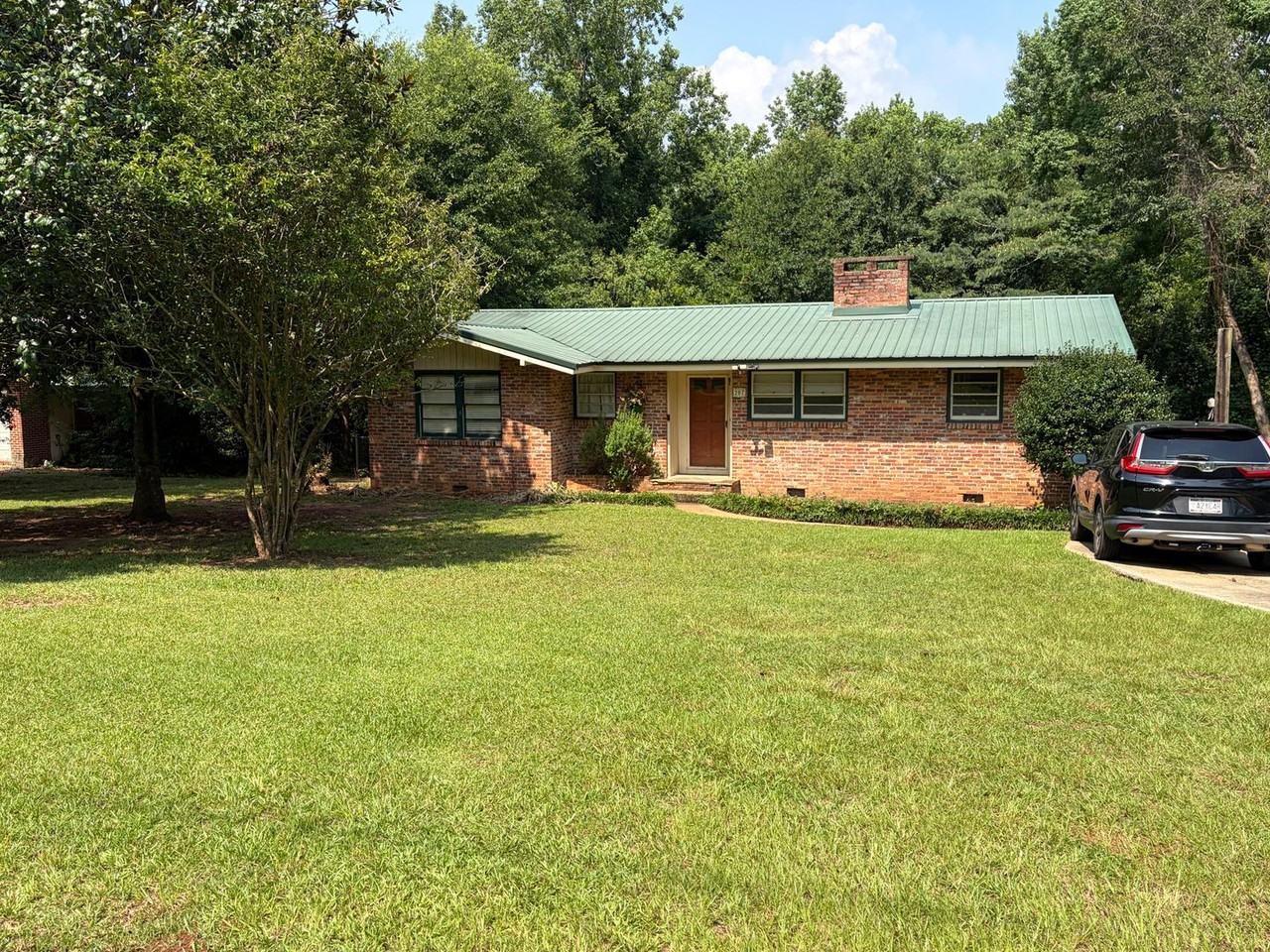 207 S Franklin Dr - Photo 2 of 12