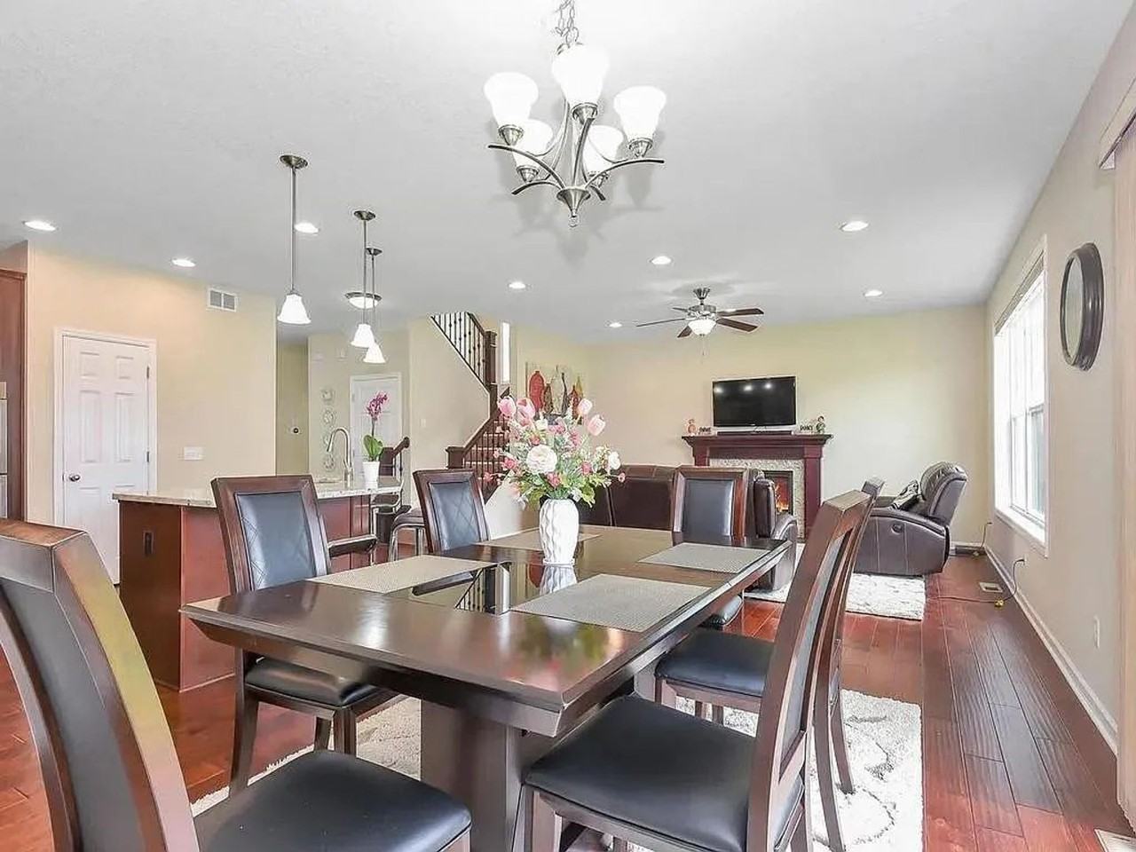 15739 Evergreen Ave - Photo 4 of 22
