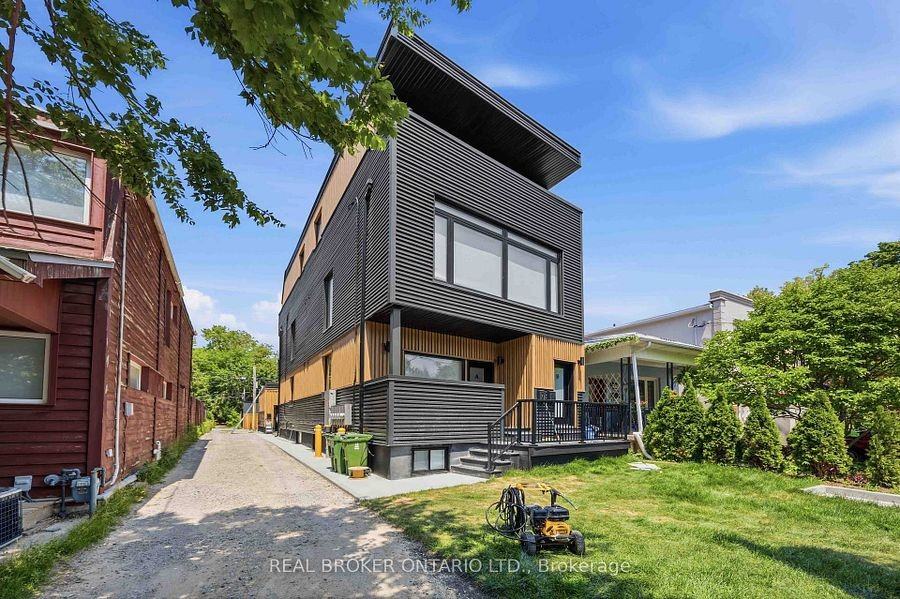 102 Boultbee Avenue - Photo 21