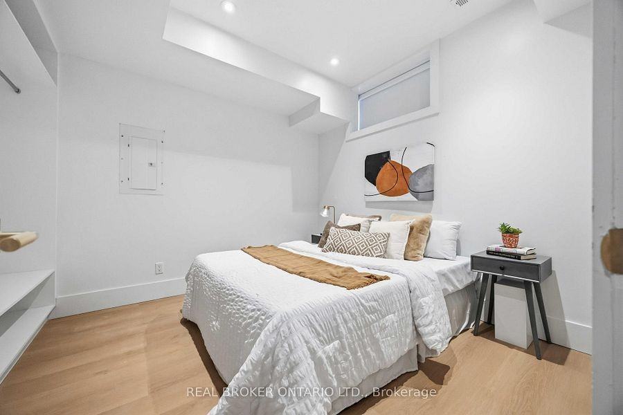 102 Boultbee Avenue - Photo 18