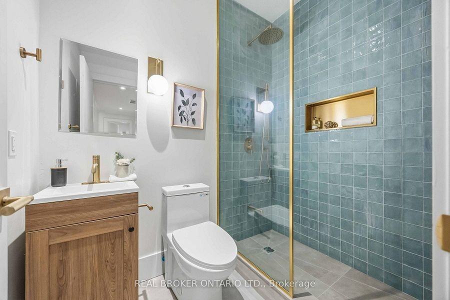 102 Boultbee Avenue - Photo 17