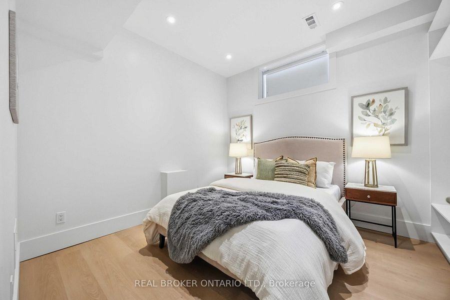 102 Boultbee Avenue - Photo 14
