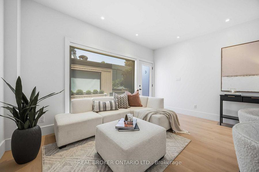 102 Boultbee Avenue - Photo 4