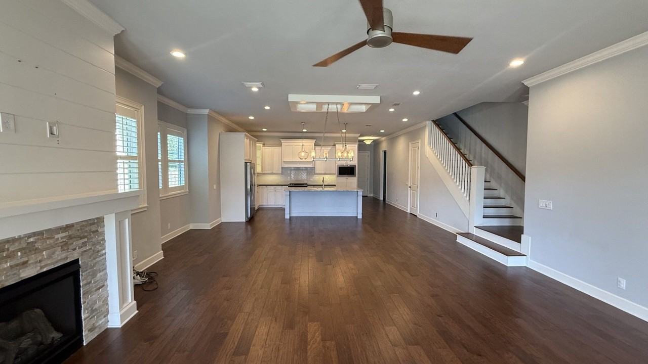 636 Sw 128th Ter - Photo 5 of 27