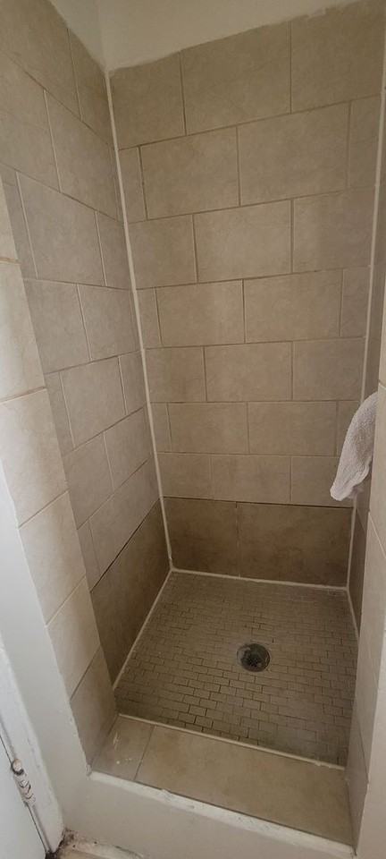 Maywood - Photo 4 of 6
