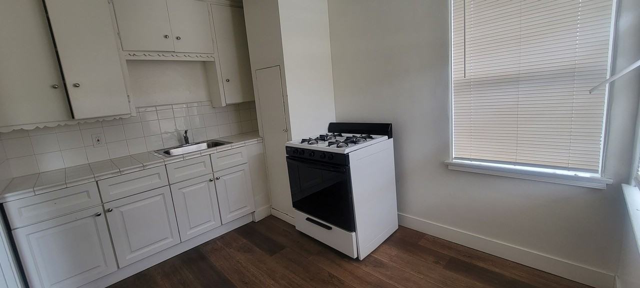 Maywood - Photo 5 of 6