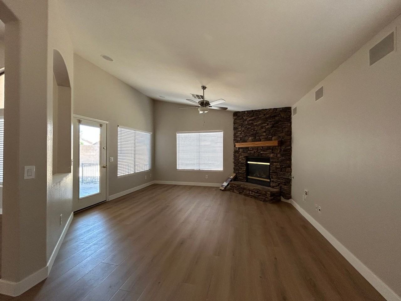434 E Chicory Pl - Photo 3 of 15